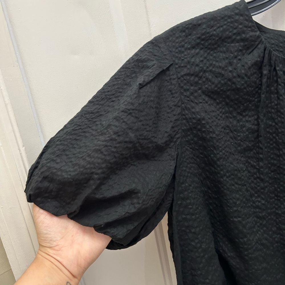 AYR Black Puff-Sleeve Textured Cropped Top - Picture 3 of 6